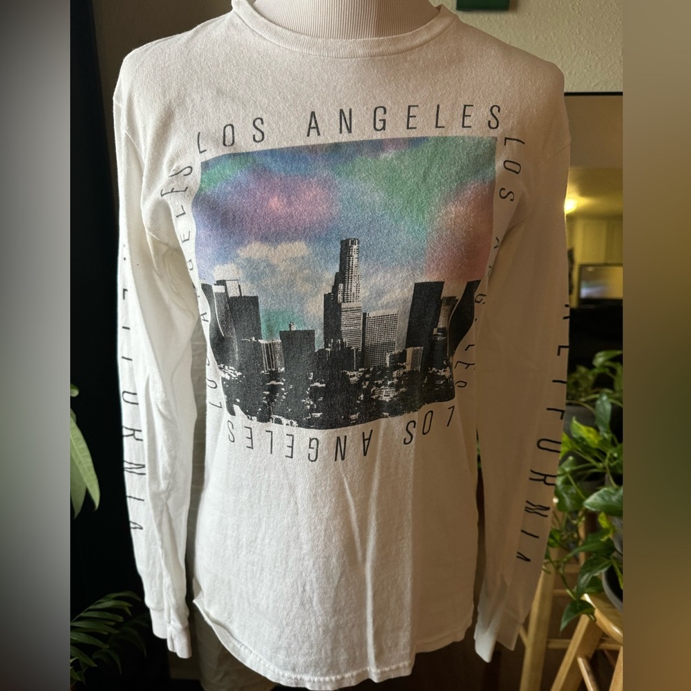 Urban Pipeline LA Graphic Long Sleeve Tee